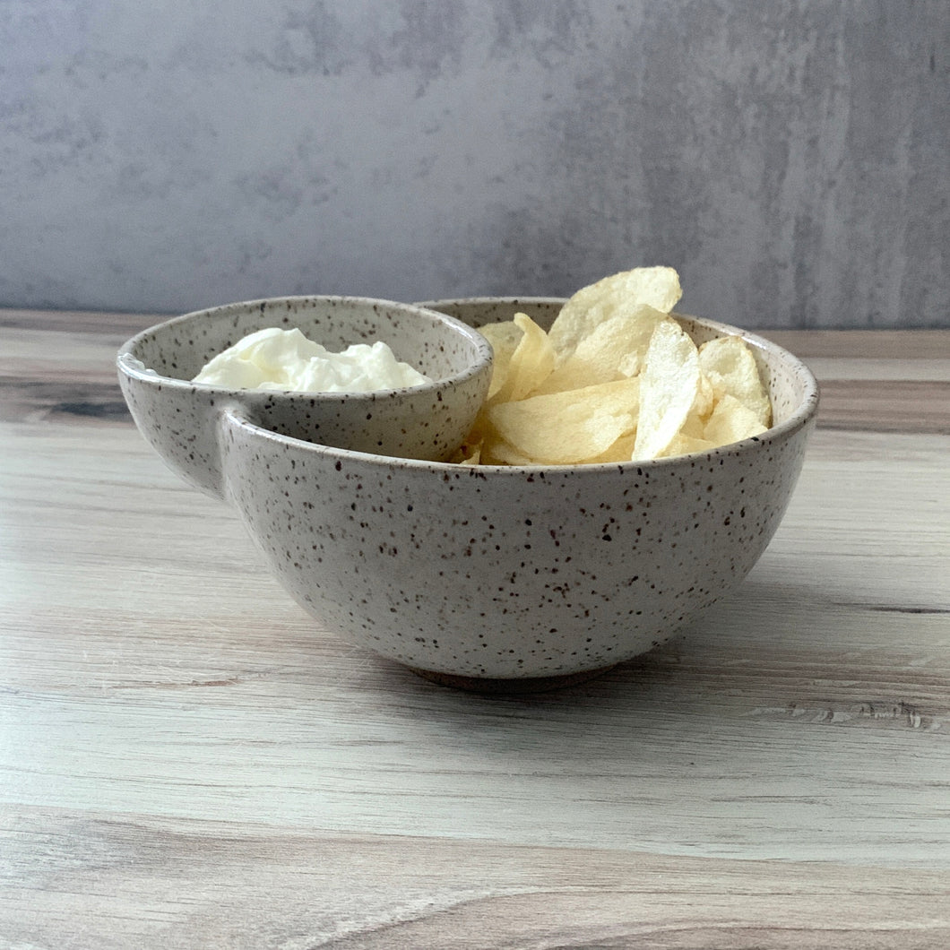 Chip and dip bowl, white speckled