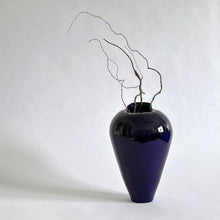 Load image into Gallery viewer, Deep sea vase