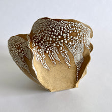 Load image into Gallery viewer, Crackle wavy vase