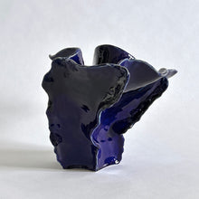 Load image into Gallery viewer, Deep sea blue coil pot vase 002
