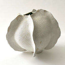 Load image into Gallery viewer, White crackle vase