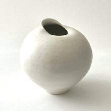 Load image into Gallery viewer, White matte vase