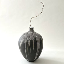 Load image into Gallery viewer, Black clay crackle vase