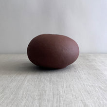 Load image into Gallery viewer, Red clay coil pot 002
