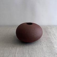 Load image into Gallery viewer, Red clay coil pot 002
