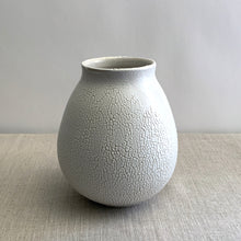 Load image into Gallery viewer, White crackle glaze vase
