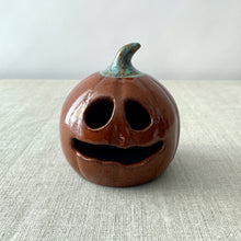 Load image into Gallery viewer, Pumpkin candle holder, orange
