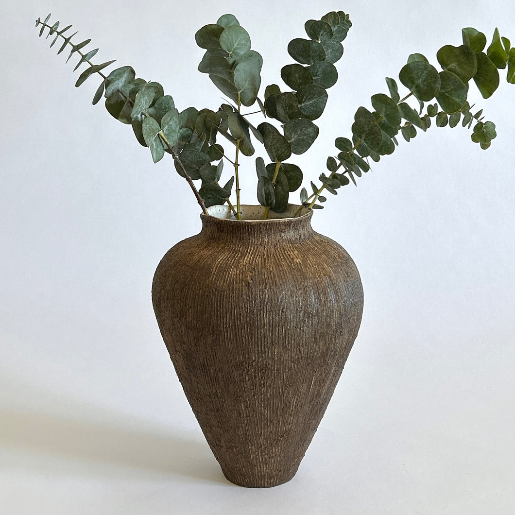 Wild clay vase, Tierrasanta, white